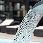 Stella & Z Basenami, Grota Solna, Jacuzzi *