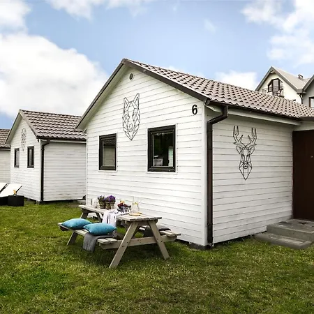 Stella & Z Basenami, Grota Solna, Jacuzzi פארק נופש Władysławowo