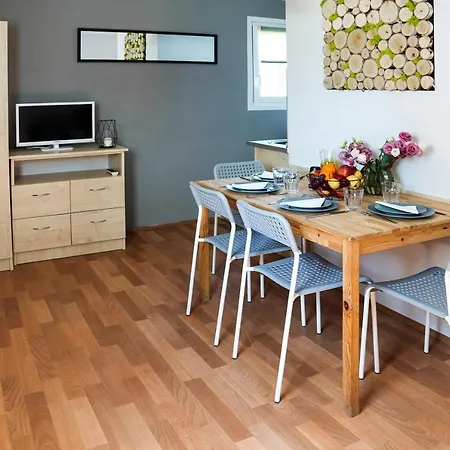 Stella & Z Basenami, Grota Solna, Jacuzzi Władysławowo