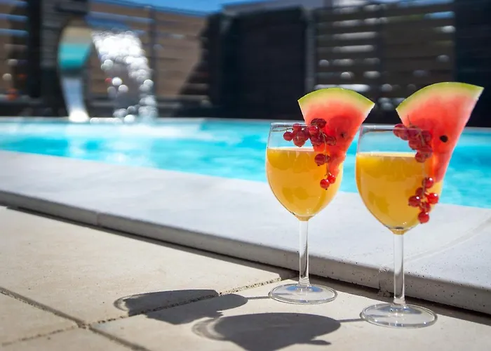 Stella & Z Basenami, Grota Solna, Jacuzzi Ferienpark Władysławowo