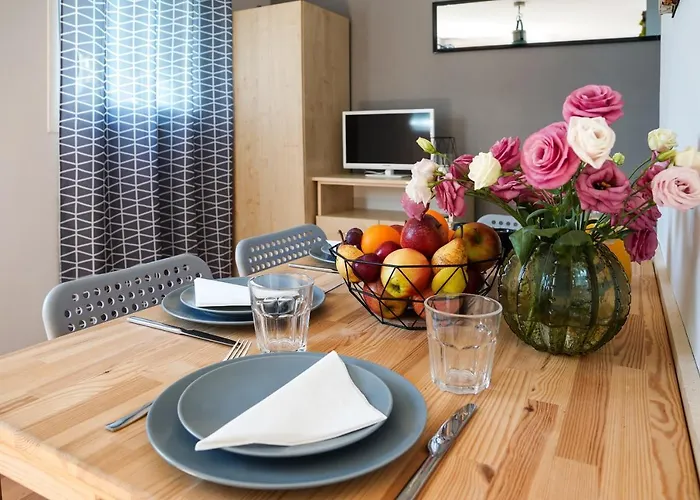 Stella & Z Basenami, Grota Solna, Jacuzzi