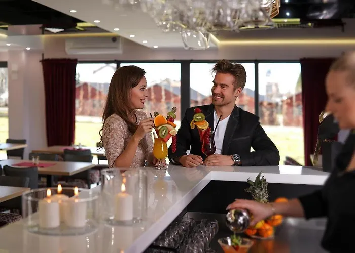 פארק נופש Stella & Z Basenami, Grota Solna, Jacuzzi